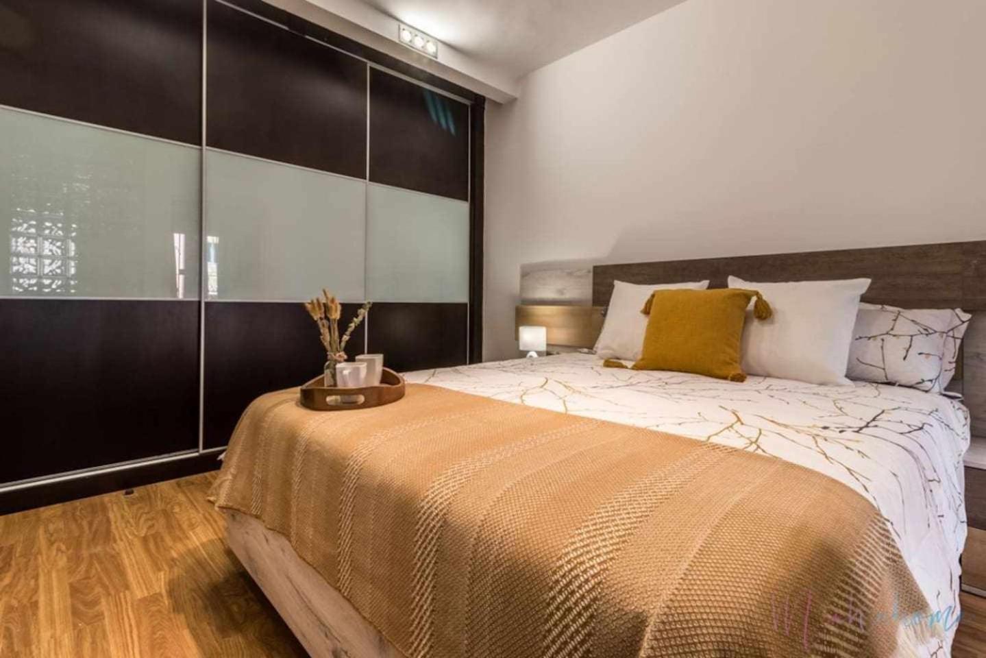 Lujo A Tu Alcance Con Spa Y Garaje Pleno Centro Huelva Kültér fotó